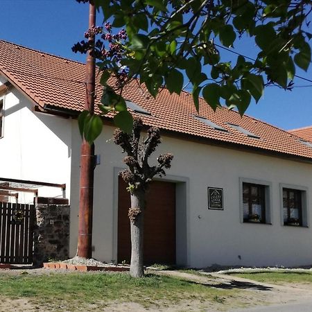 Apartamento Zeleny Statek Bzova Exterior foto